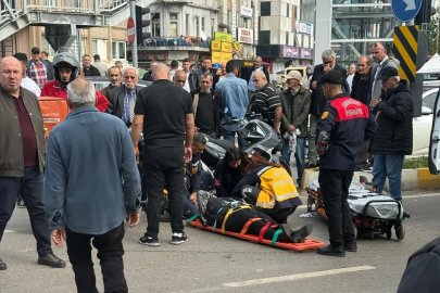 Motosiklet kadına çarptı!