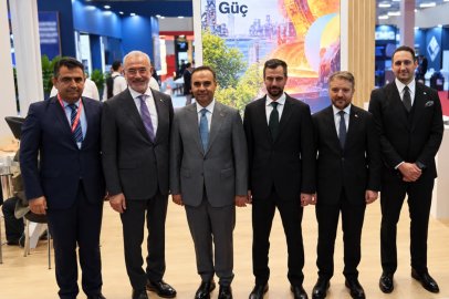 SANAYİ BAKANI ERDEMİR STANDINI ZİYARET ETTİ!