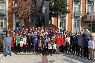 Cumhuriyetimizin 103. Yıl Coşkusu Devrek Sokaklarında Parkurlara Taşındı