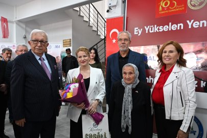 CUMHURİYET KONULU SERGİLER AKM’DE AÇILDI